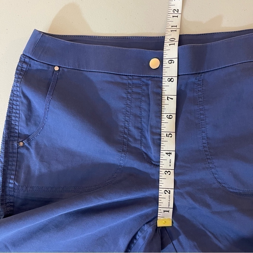 Chico’s Roll Tab Cuff Crop Cargo Pants Women Size 00 Blue Pockets - Picture 10 of 12